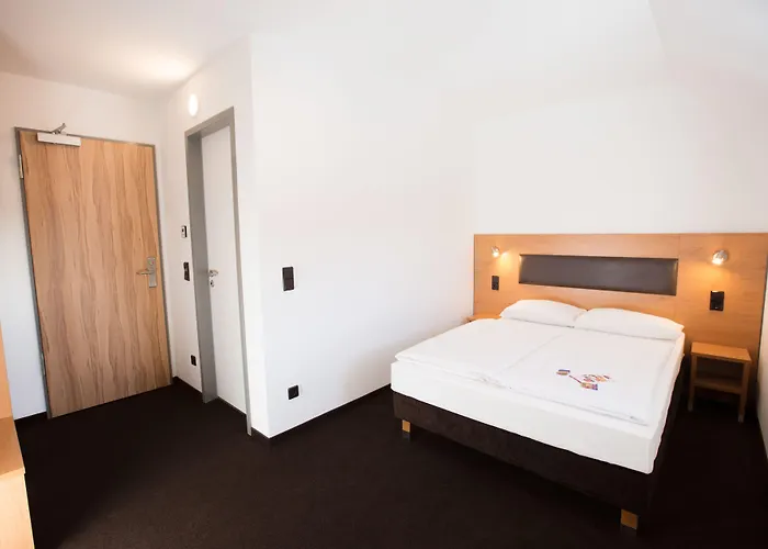 Garner - Zuffenhausen By Ihg