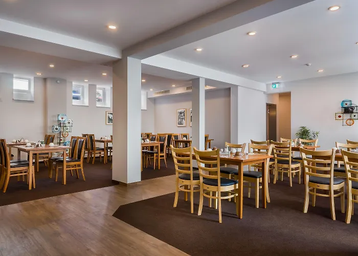 Garner - Zuffenhausen By Ihg 3*