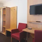 Garner - Zuffenhausen By Ihg 3*