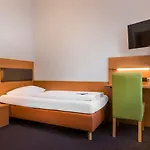 Garner - Zuffenhausen By Ihg 3* שטוטגרט