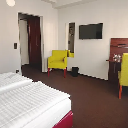 Hotel Garner - Zuffenhausen By Ihg 3*