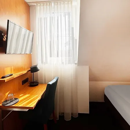 Garner - Zuffenhausen By Ihg מלון