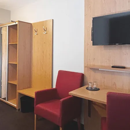 Garner - Zuffenhausen By Ihg 3*