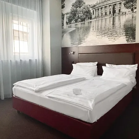 Garner - Zuffenhausen By Ihg 3* Stuttgart
