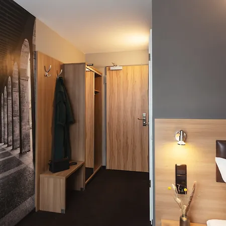 Hotel Garner - Zuffenhausen By Ihg 3*