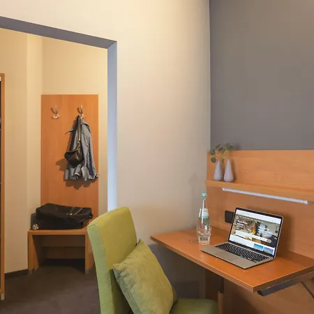 Garner - Zuffenhausen By Ihg Stuttgart