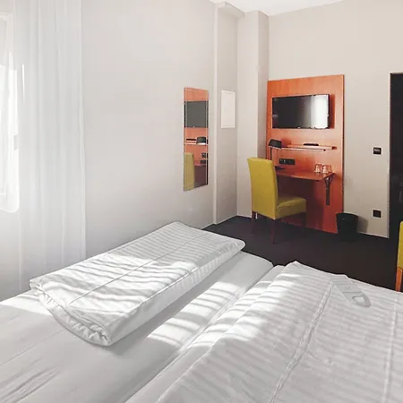 Garner - Zuffenhausen By Ihg 3*