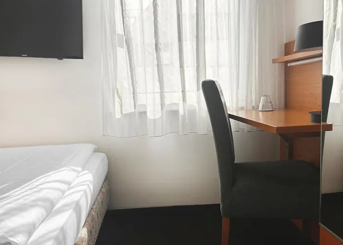 Garner - Zuffenhausen By Ihg 3* Stuttgart