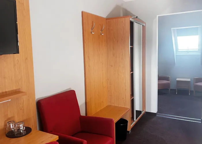 Garner - Zuffenhausen By Ihg 3* Stuttgart