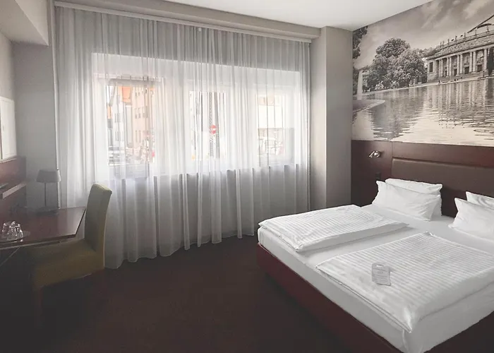 Garner - Zuffenhausen By Ihg 3* Stuttgart