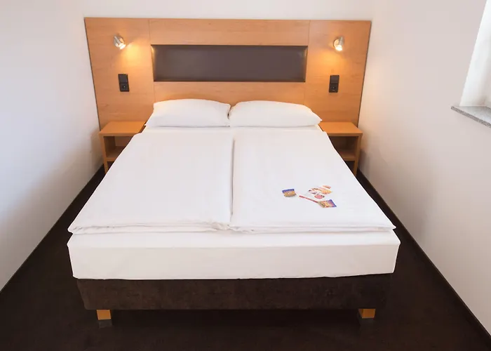 Garner - Zuffenhausen By Ihg 3*