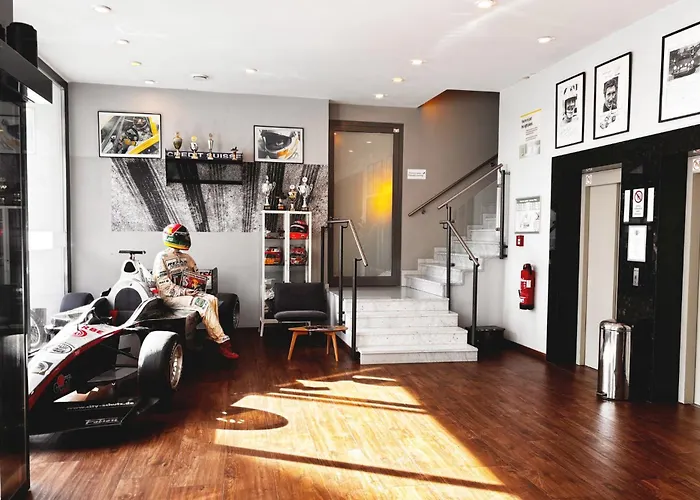 Garner - Zuffenhausen By Ihg 3* Στουτγκάρδη